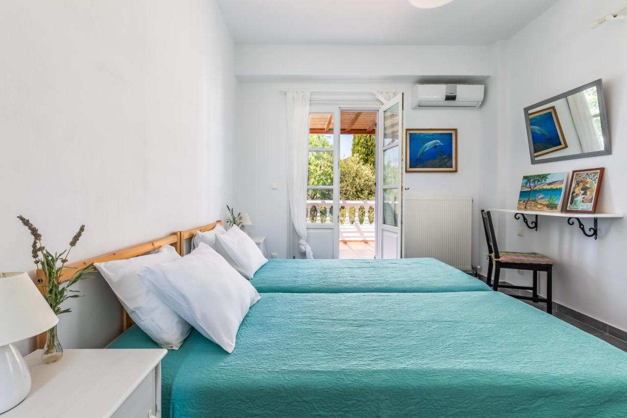 Villa Rodia With Swimming Pool On Skopelos Island Екстериор снимка