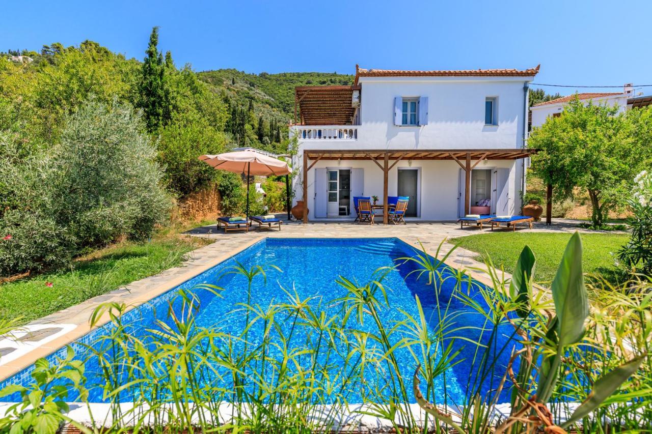Villa Rodia With Swimming Pool On Skopelos Island Екстериор снимка