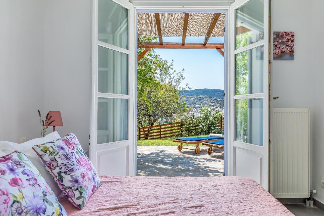 Villa Rodia With Swimming Pool On Skopelos Island Екстериор снимка